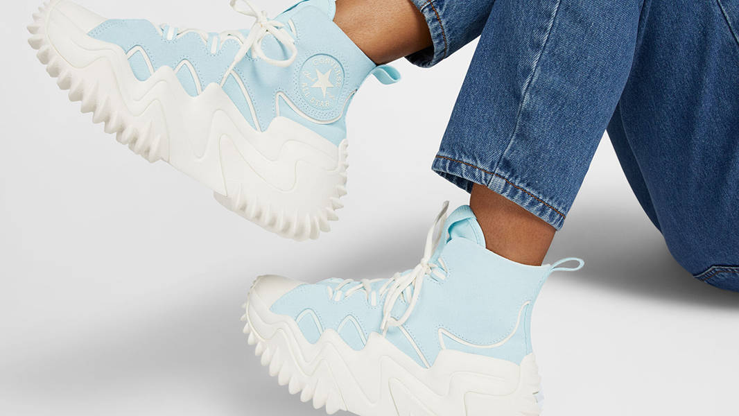 Converse Run Star Legacy CX Platform High Aqua Mist A05018C on feet