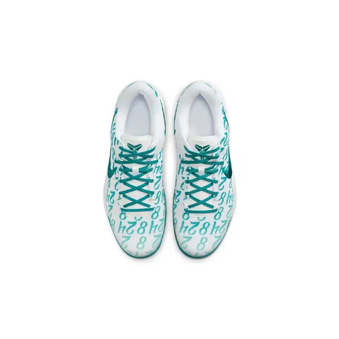 Nike Court Vintage Sneaker in gebrochenem Weiß Emerald Middle