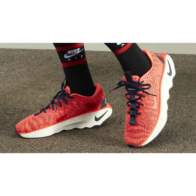 Nike air zoom hotsell pegasus 35 university red