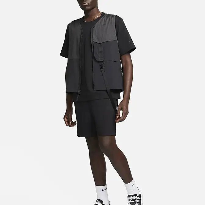 Nike Sportswear Tech Fleece Lightweight Shorts Black Full Image