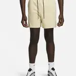 Nike Sportswear Tech Fleece Lightweight Shorts Team Gold Feature