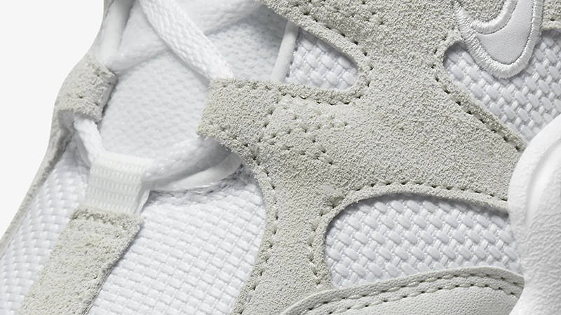 Nike Tech Hera White Photon Dust DR9761-100 Detail