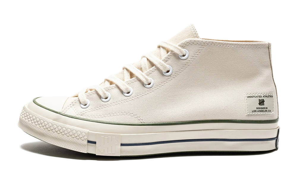 UNDEFEATED x Converse Chuck 70 Mid Parchment Chive