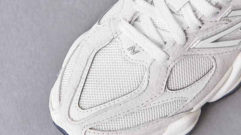 UNITED ARROWS x New Balance 9060 Grey Detail 2