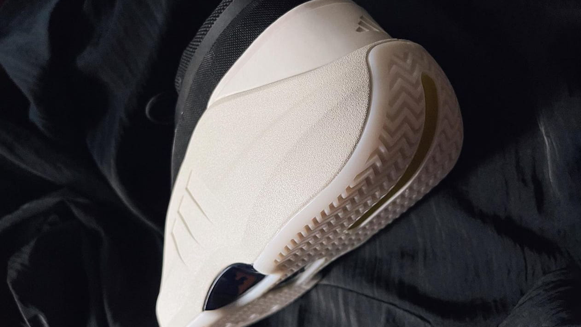 adidas Crazy IIInfinity Black Off-White