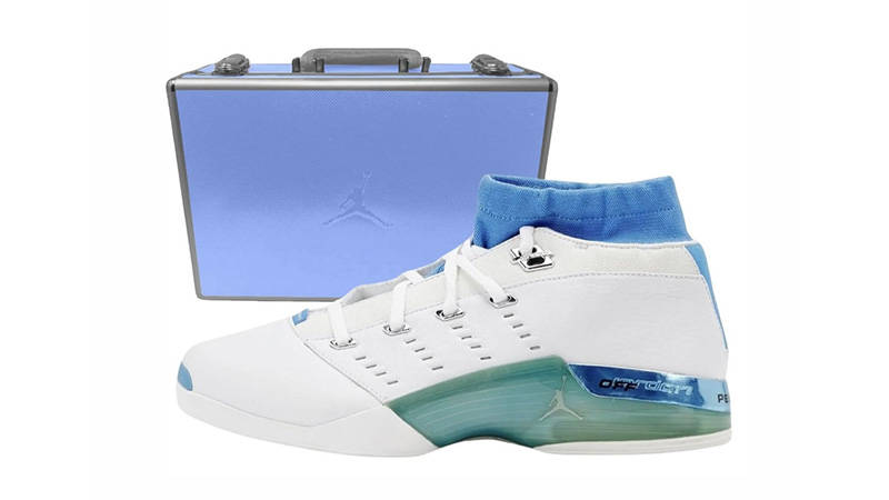 Air Jordan 17 Low University Blue Carolina side