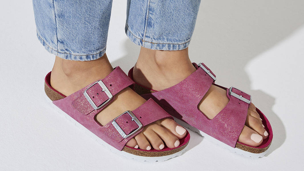 Birkenstock Arizona Shimmering Fuchsia 1024218 on feet