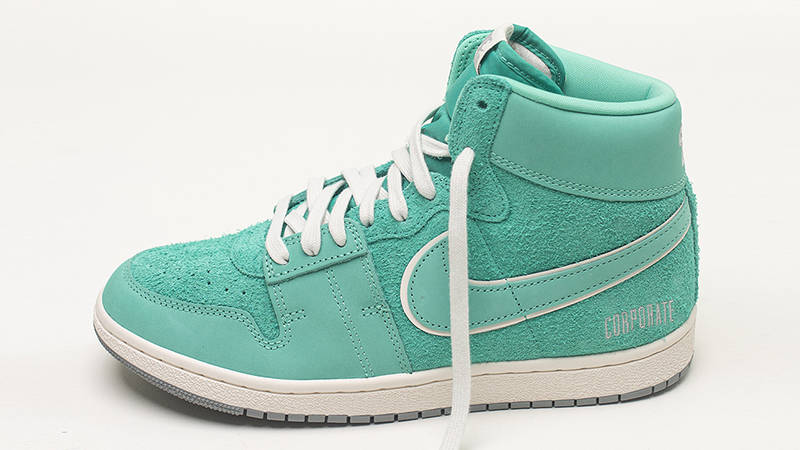 Corporate x Nike Jordan Air Ship PE SP Light Menta FJ2384-301 Side 3