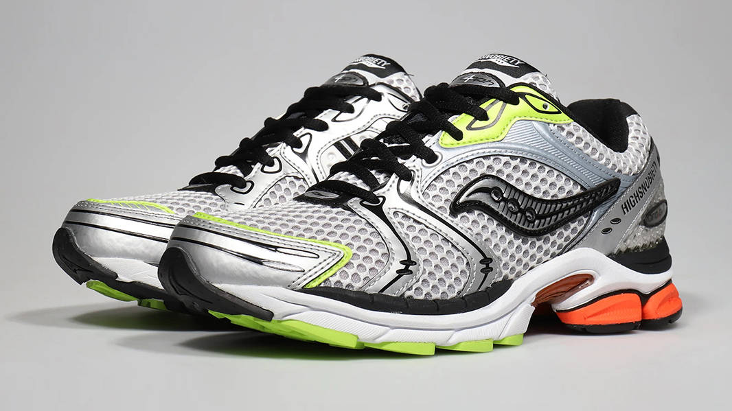 Highsnobiety x Saucony Pro Grid Triumph 4 Silver S708212 Side