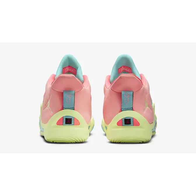 Nike element 87 kids sales pink