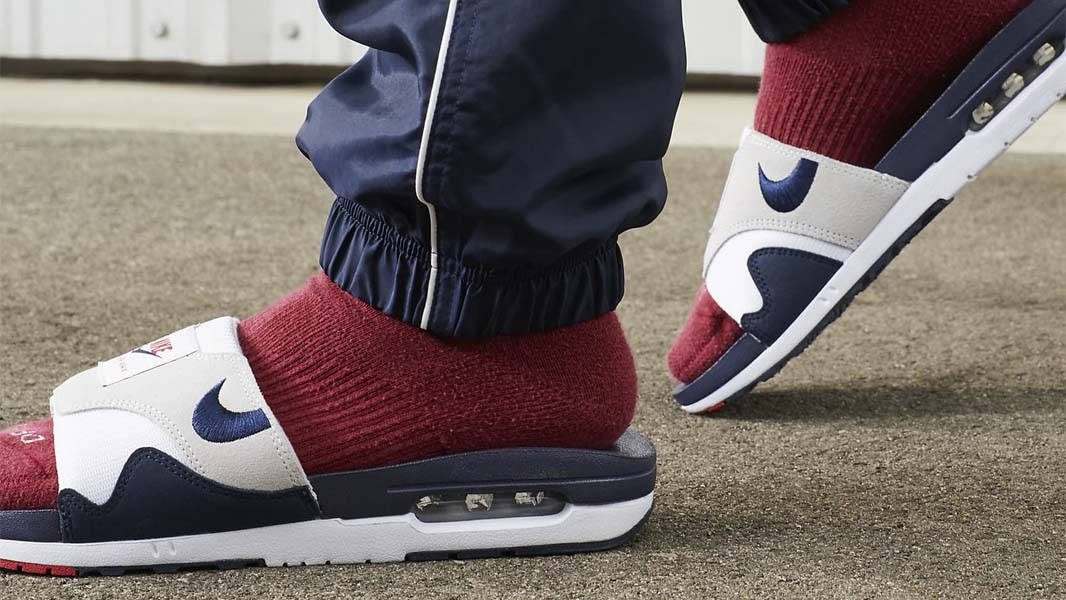 Nike Air Max 1 Slide Obsidian On Foot