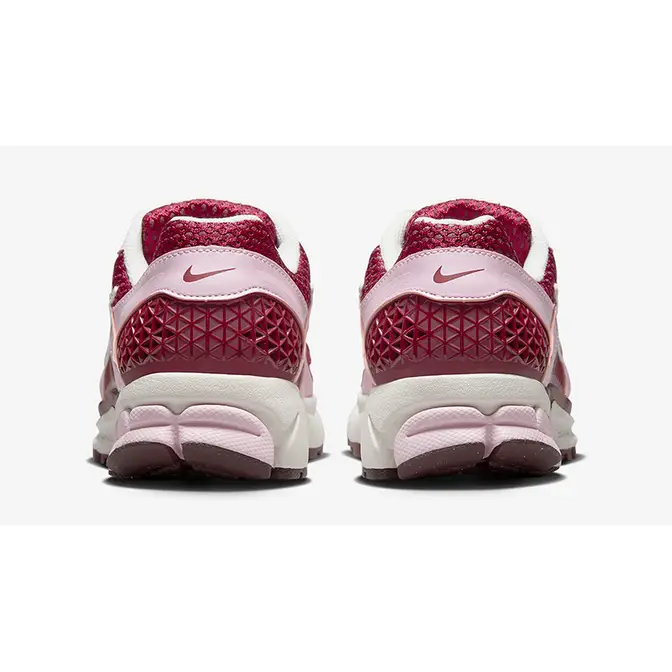 Nike air zoom vomero hotsell 13 red