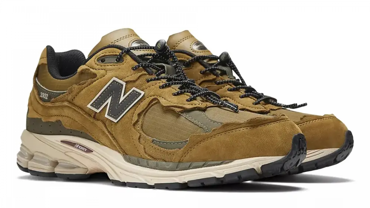 The New Balance 2002R Protection Pack Gets an Autumn-Ready Update