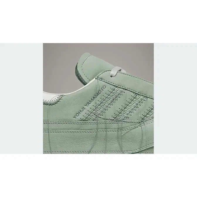 adidas gazelle silver