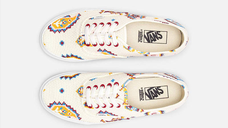 Vans desert deals embellish white