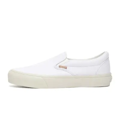 Vans vault all on sale white