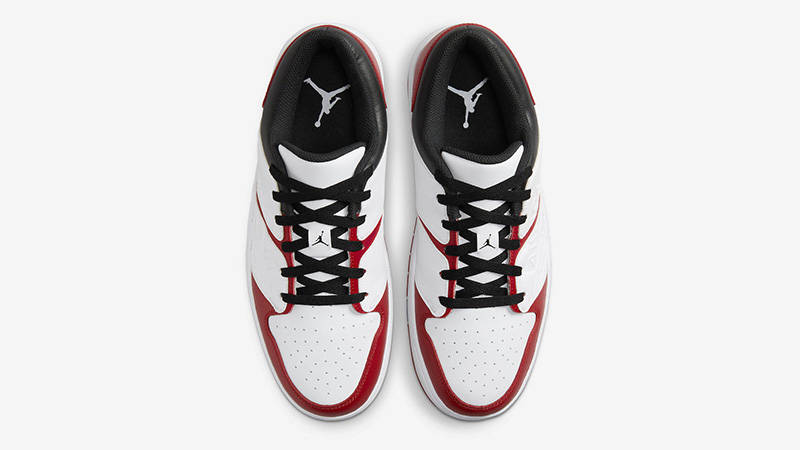 Jordan Nu Retro 1 Low “Chicago  ” middle