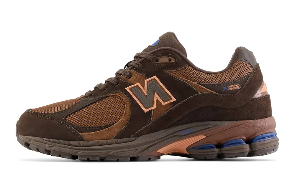 New Balance 2002R Chocolate M2002RBT