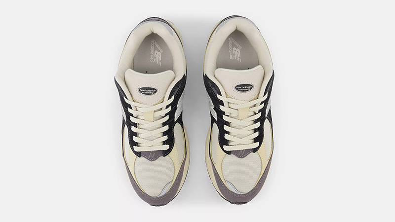 New Balance 2002R Magnet Timberwolf M2002RSH Top