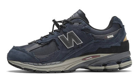 New Balance 2002R Ripstop Protection Pack Navy