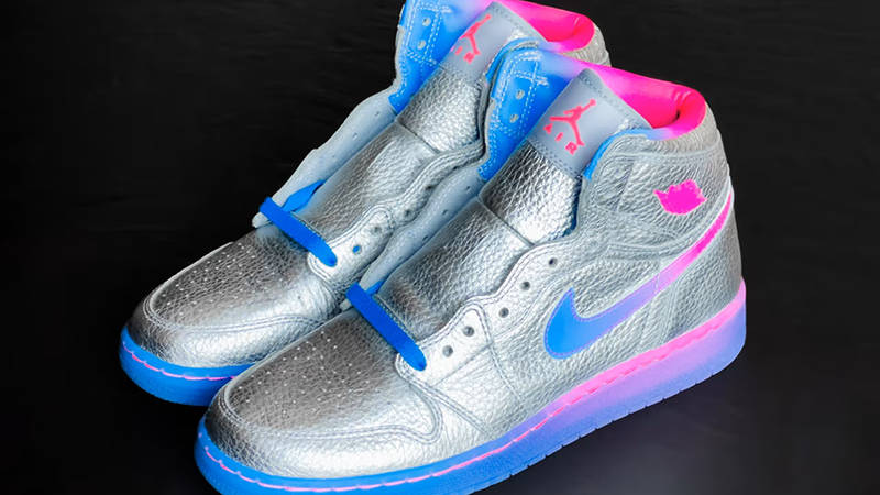 Nicki Minaj x Air Jordan 1 The Pinkprint Side 2