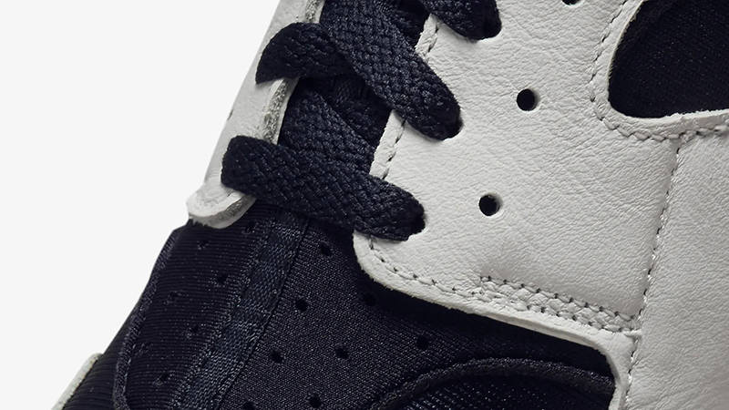 Nike Air Huarache Dark Obsidian White DD1068-401 Detail