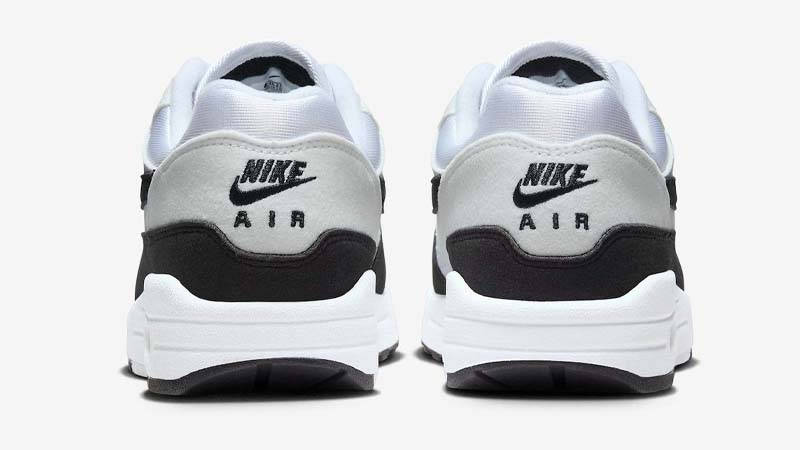Nike air max 1 black and white • Compare prices »