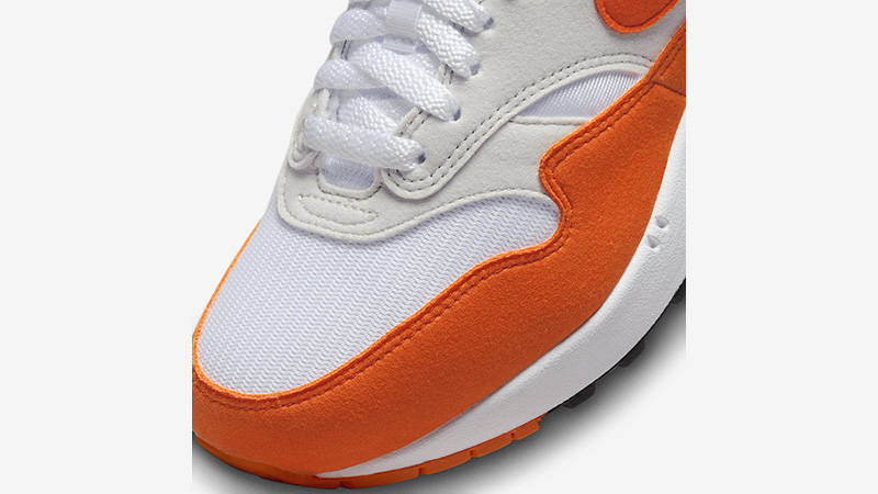 Nike Air Max 1 Safety Orange toebox