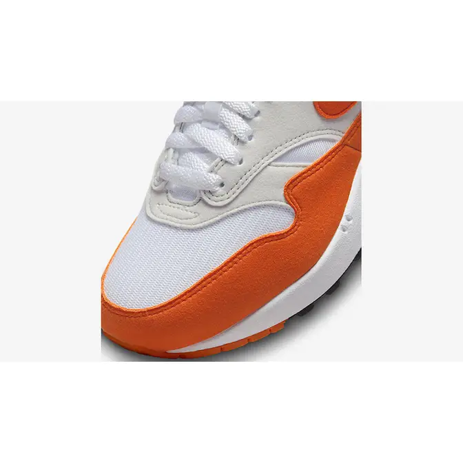Nike Air Max 1 Safety Orange toebox