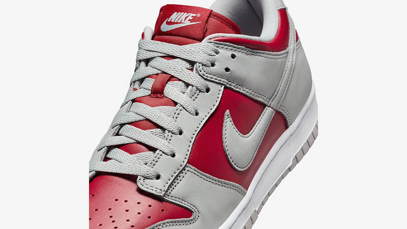 Nike Dunk Low Ultraman lace box