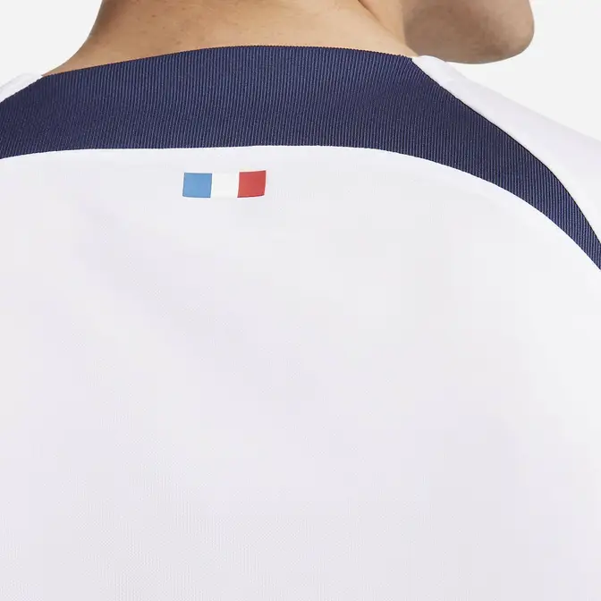 Nike Paris Saint-Germain 2023/24 Stadium Away Dri-FIT Football Shirt ...