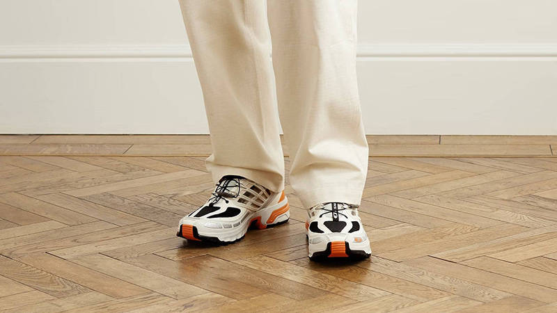 Salomon ACS Pro Cream on foot