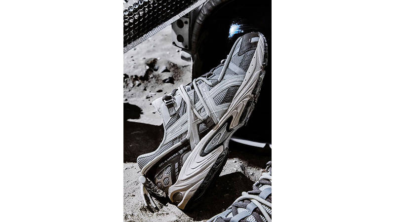 ASICS Gel-Kahana TR V2 Moon Rock side silver
