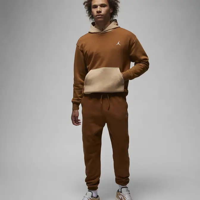 Jordan Essentials Fleece Sweatshirt | Where To Buy | FJ7774-281 | The ...