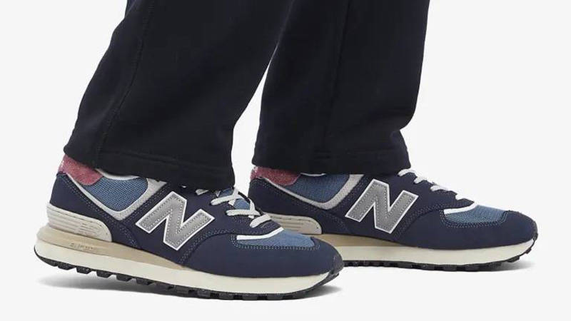 New Balance 574 Blue Navy U574LGFN on foot