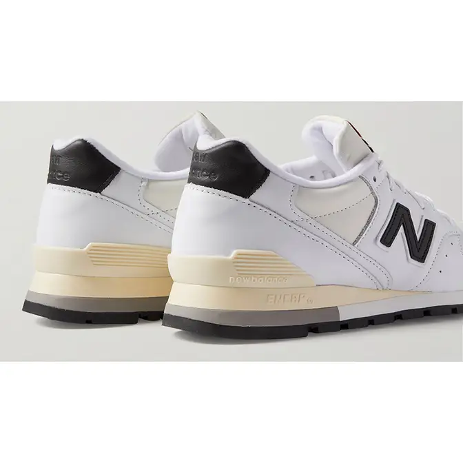 New balance 996 store cream and gold