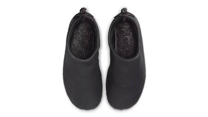 Nike ACG Air Moc Black Leather middle
