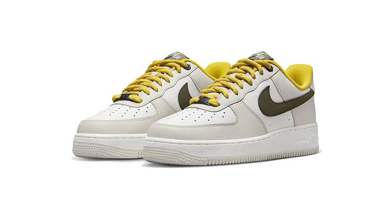 Nike Air Force 1 Low Premium “Light Bone” front