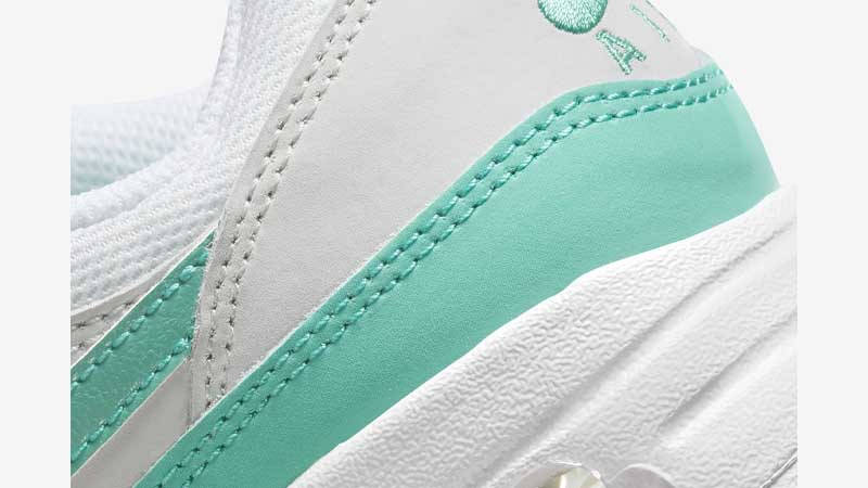 Nike Air Max 1 GS Clear Jade Closeup