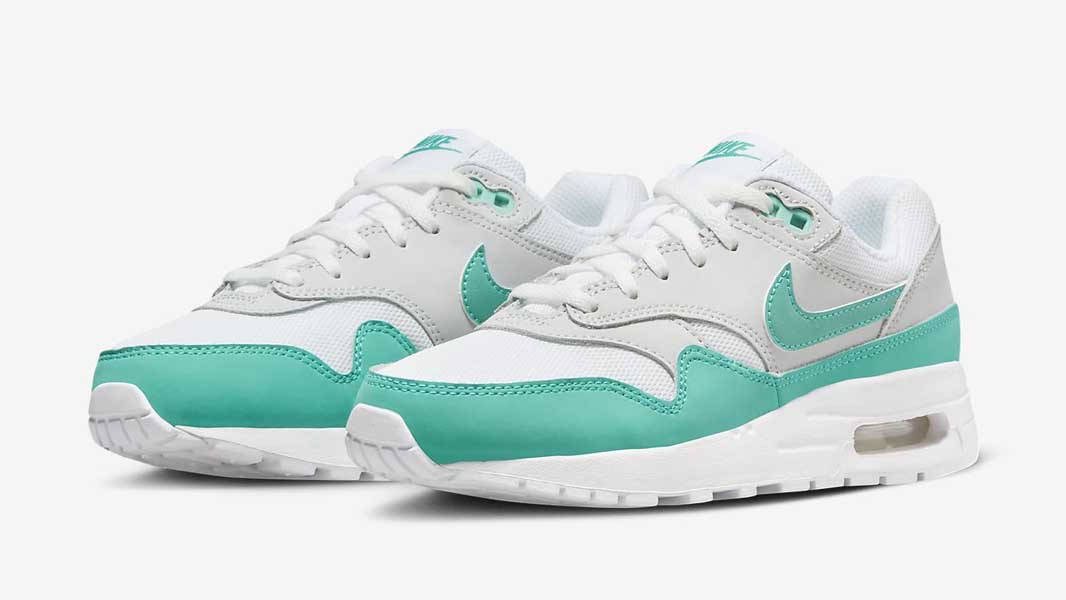 Nike Air Max 1 GS Clear Jade Front