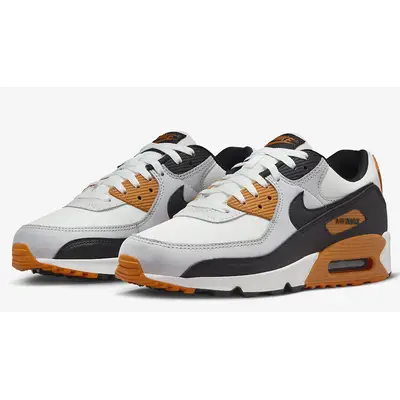 Nike Air Max 90 Monarch front