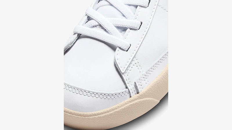 Nike Blazer Mid White Guava Ice Kids toebox