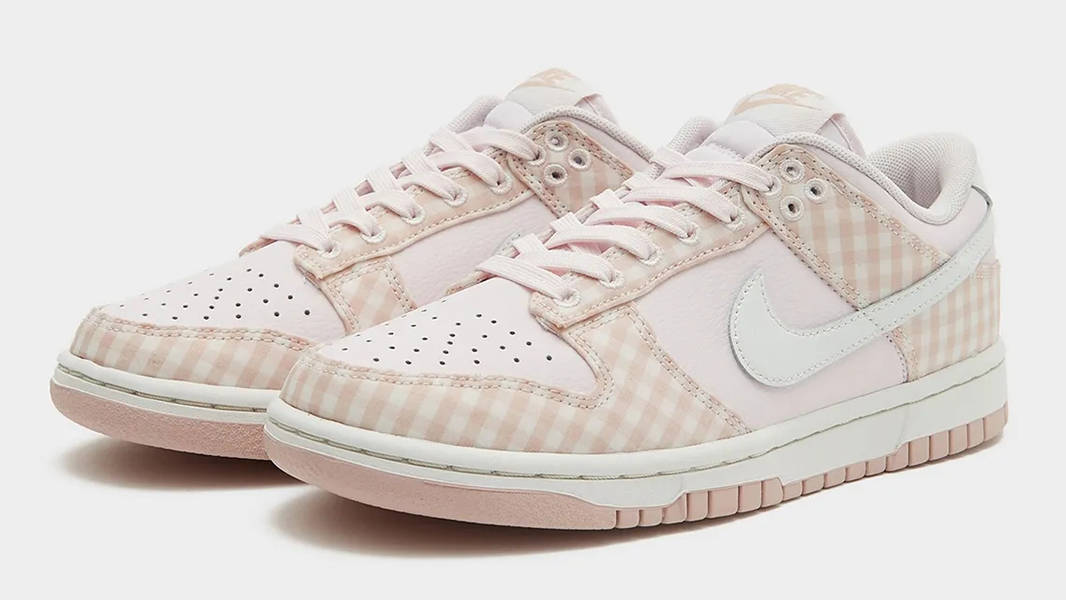Nike Dunk Low Pink Gingham Side