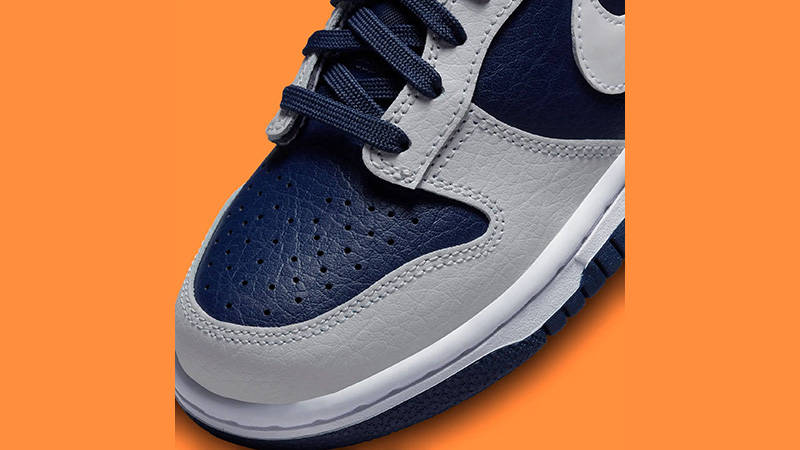 Nike Dunk Low UV Reactive Photon Dust Midnight Navy GS toebox