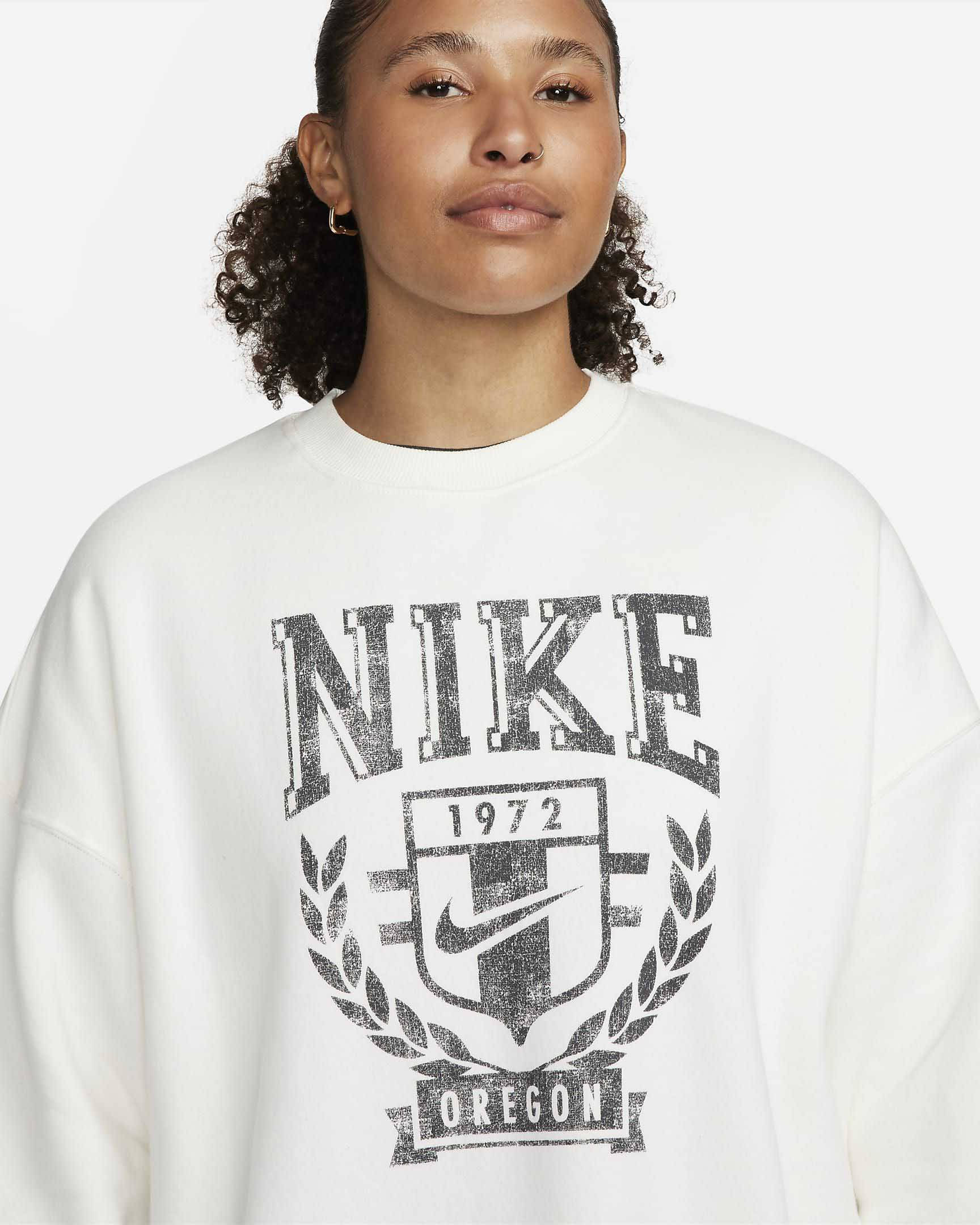 fleece crew neck sweatshirt
