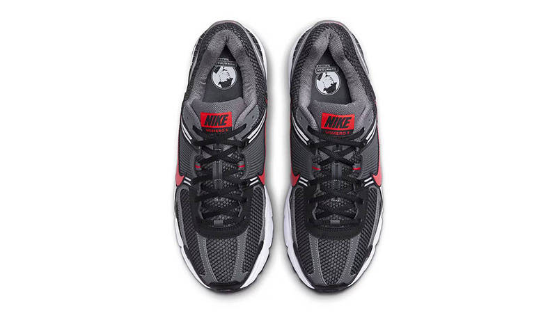 Nike Zoom Vomero 5 Grey Red middle