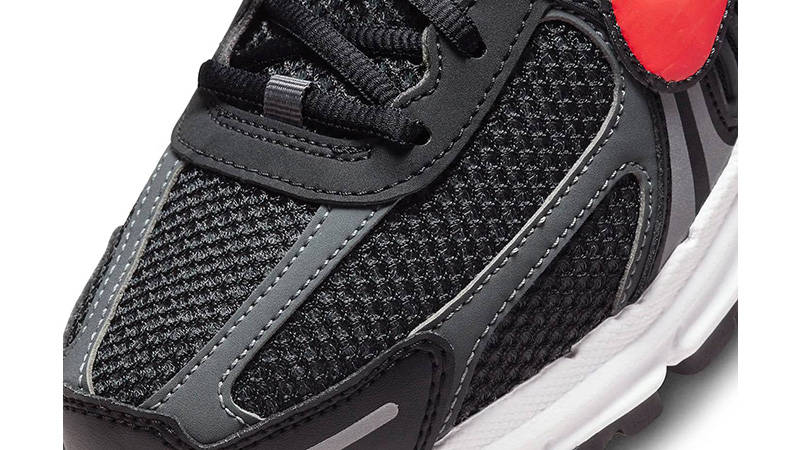 Nike Zoom Vomero 5 Grey Red toebox