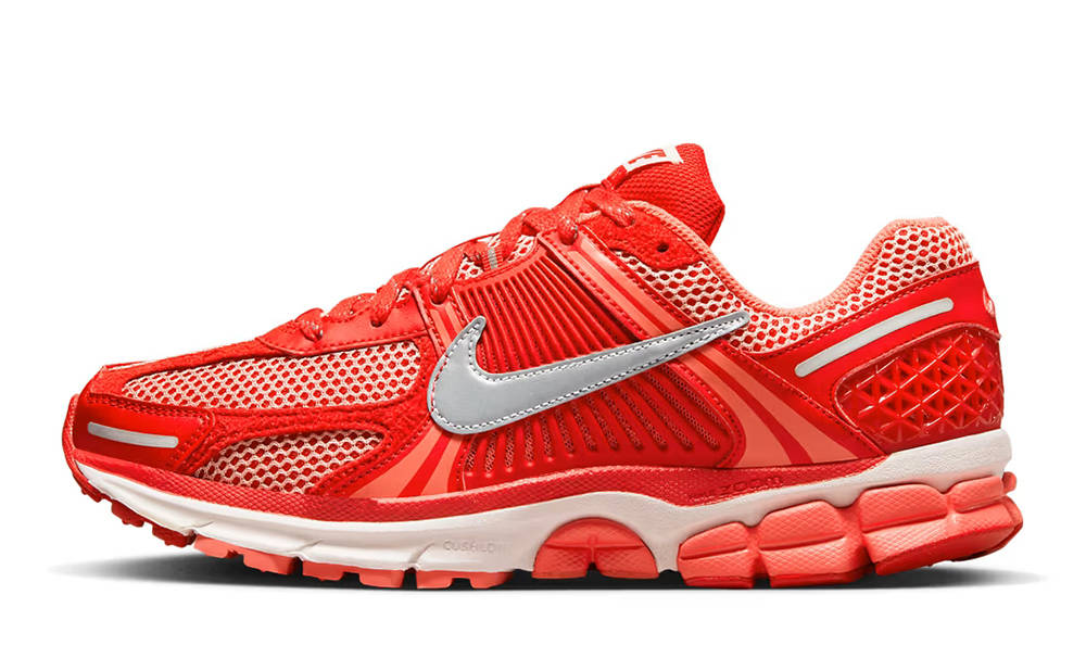 Nike Zoom Vomero 5 University Red