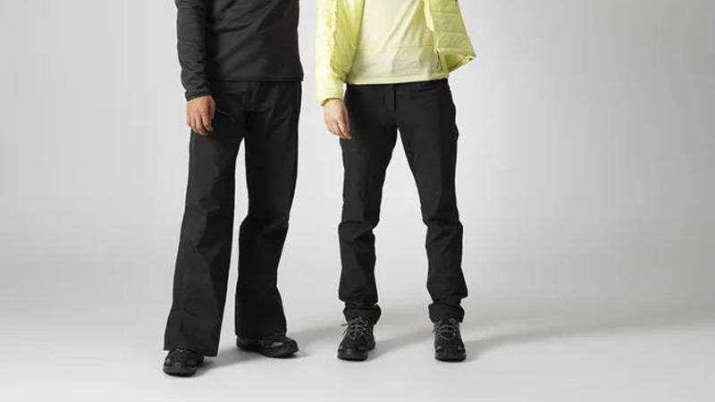 Salomon ACS + CSWP Black Magnet on foot side