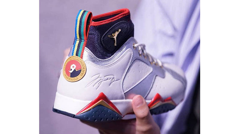 バッシュ　ジョーダン7 Jordan 7 Black Gloss | Where To Buy | 313358-006
